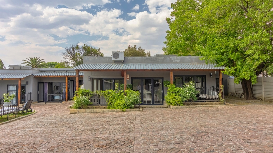 10 Bedroom Property for Sale in Panorama Free State